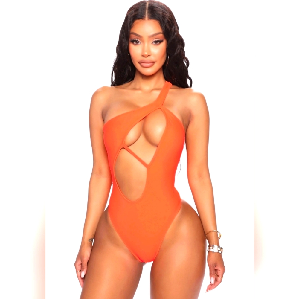 Final Price Brand New Cutout One Piece Swimsuit L oranges 🍊